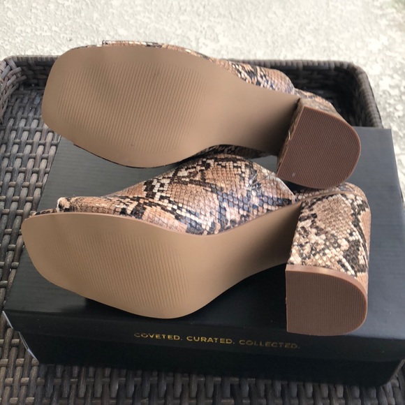 Brand New, Lulu’s, Raelynn Tan Python Sandals - Picture 6 of 6